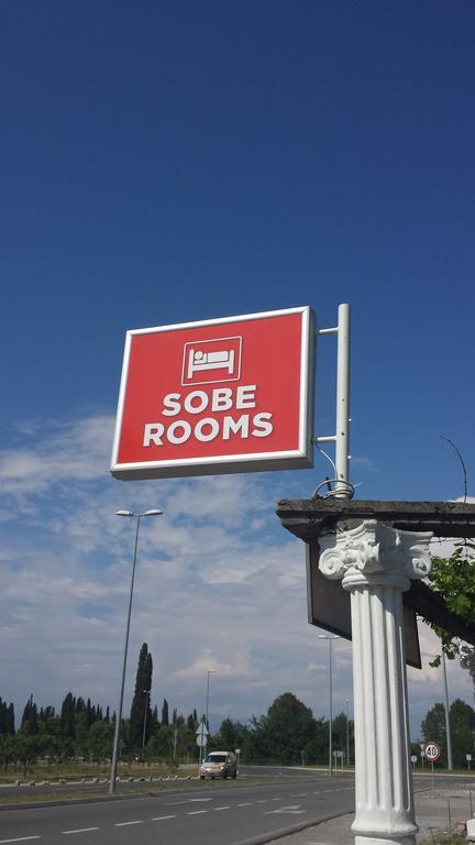 Kazablanka Rooms Aerodrom Susunja Buitenkant foto